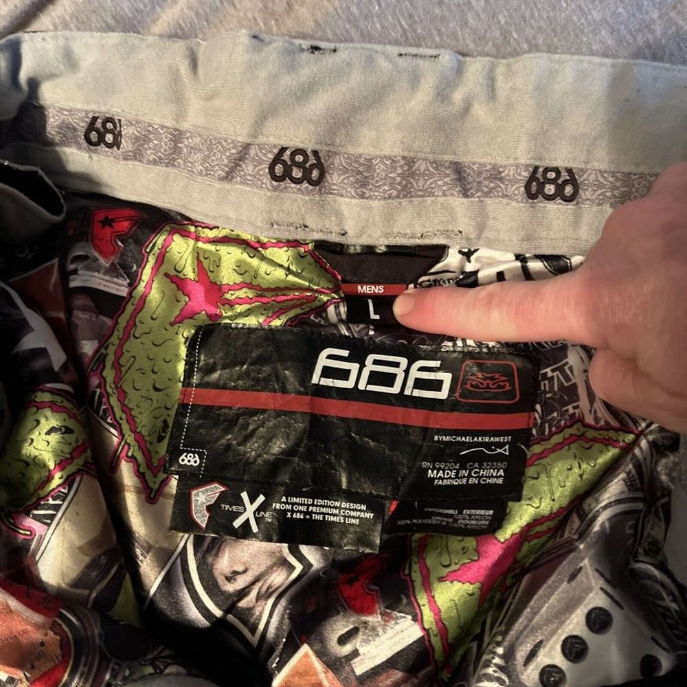 RARE Famous Stars And Straps 686 Snowboard Ski Snow Pants Large Travis Barker - Picture 5 of 8